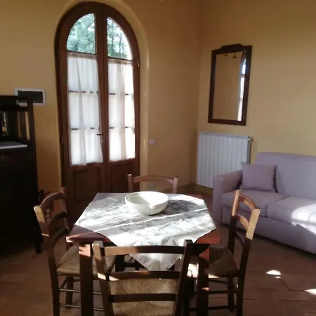 Agroturismo Podere Sant'antonio *